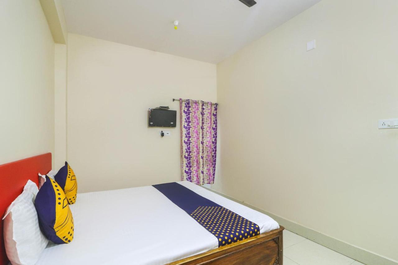 فندق Jataniفي  Spot On 68151 Prafulla Palace المظهر الخارجي الصورة