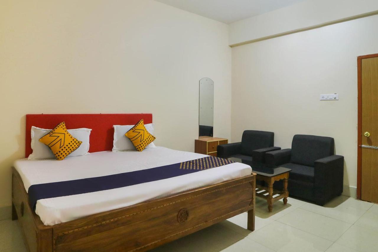 فندق Jataniفي  Spot On 68151 Prafulla Palace المظهر الخارجي الصورة